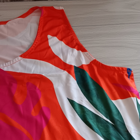 Women Fashion Graphic Printed Plus Size Ruffled Dress - Picture 6 of 11